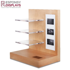 https://www.responsydisplays.com/counter-wood-glasses-display-rack-with-logo-and-tiers-product/
